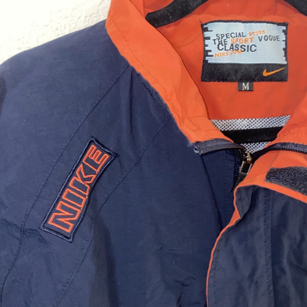 🛍️Rare Vintage 2005 Nike Basketball Men's Navy/Orange  Jacket!